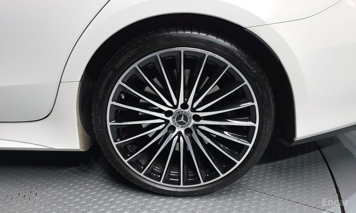 2022 Mercedes-Benz CLS III (C257) Рестайлинг CLS450 4MATIC с пробегом 48 799 км