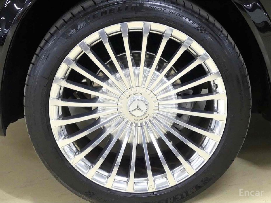 2022 Mercedes-Benz GLS II (X167) Maybach GLS600 4MATIC Manufakur с пробегом 38 000 км