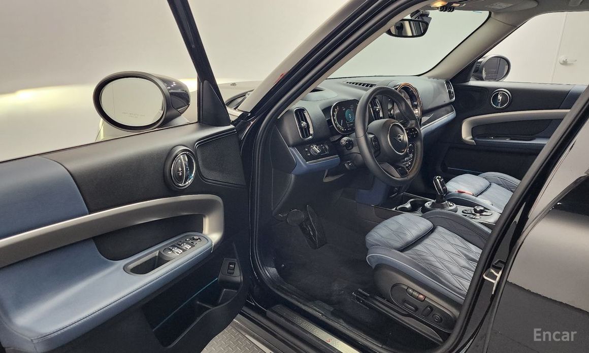 2023 Mini Countryman II Рестайлинг ALL4 Classic Launch Pack 2nd с пробегом 14 511 км