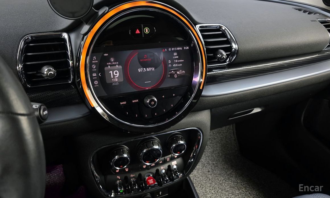 2023 Mini Clubman II Рестайлинг Classic 2nd с пробегом 39 277 км