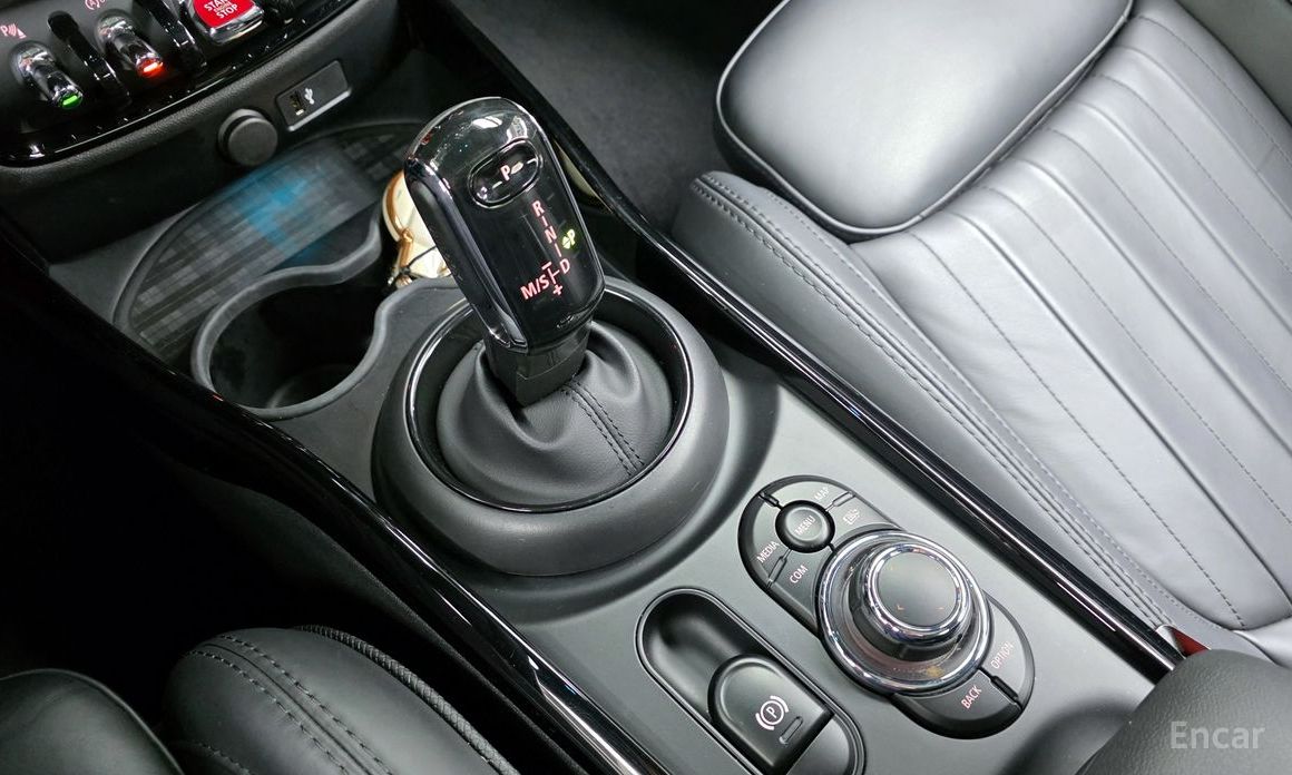 2023 Mini Clubman II Рестайлинг JCW 2nd Gen с пробегом 30 787 км