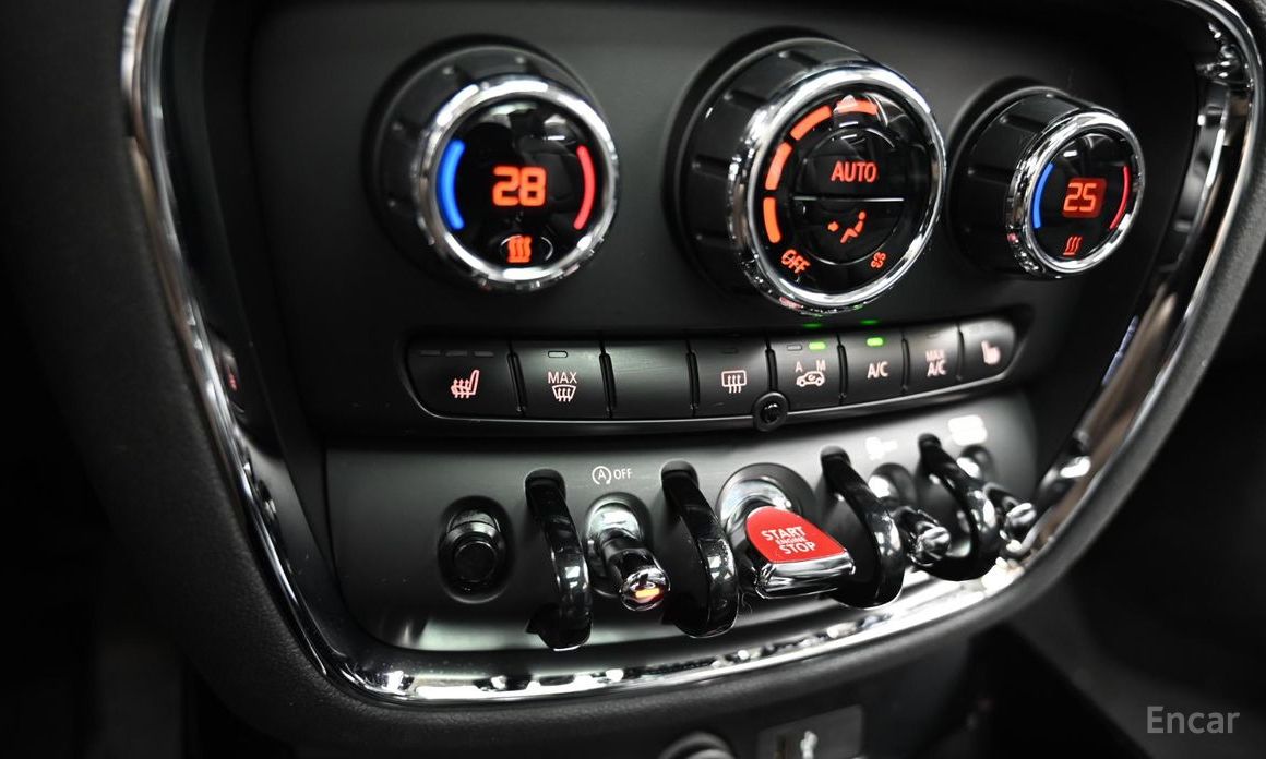 2023 Mini Clubman II Рестайлинг Classic 2nd с пробегом 63 765 км
