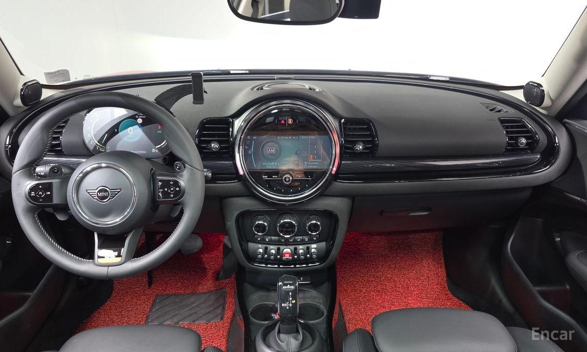 2023 Mini Clubman II Рестайлинг Multitione Edition 2nd с пробегом 22 546 км