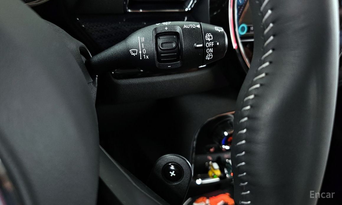 2023 Mini Clubman II Рестайлинг Classic 2nd с пробегом 33 353 км