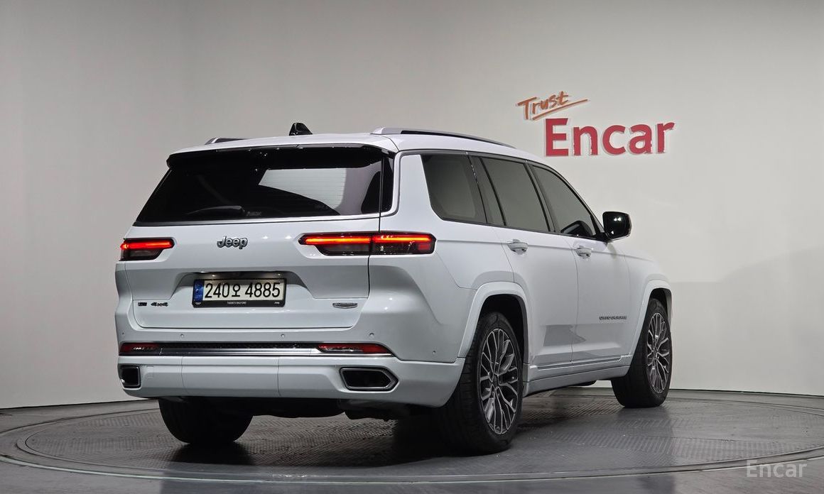 2023 Jeep Cherokee V (KL) Рестайлинг L 3.6 Summit Reserve с пробегом 25 135 км