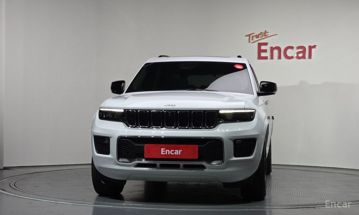 2022 Jeep Cherokee V (KL) Рестайлинг L 3.6 Overland с пробегом 42 096 км