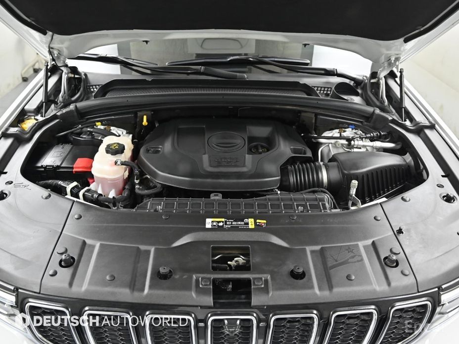2022 Jeep Cherokee V (KL) Рестайлинг L 3.6 Overland с пробегом 42 092 км