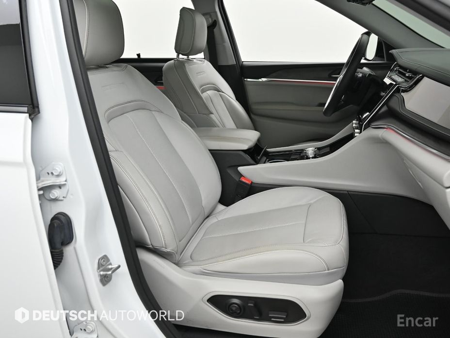 2022 Jeep Cherokee V (KL) Рестайлинг L 3.6 Overland с пробегом 42 092 км