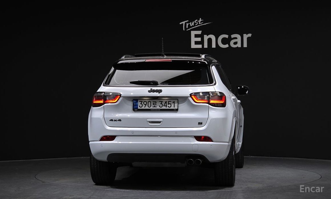 2022 Jeep Compass II Рестайлинг S2.4 AWD с пробегом 56 118 км