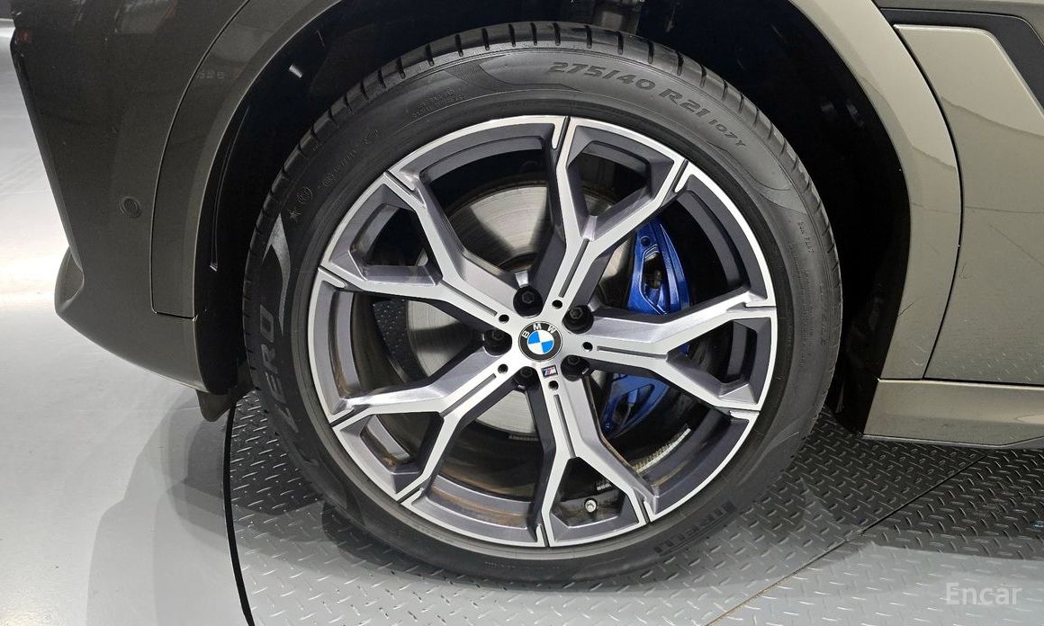 2022 BMW X6 III (G06) xDrive40i M Sport с пробегом 14 959 км