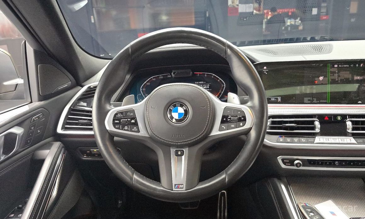 2022 BMW X6 III (G06) xDrive40i M Sport с пробегом 14 959 км