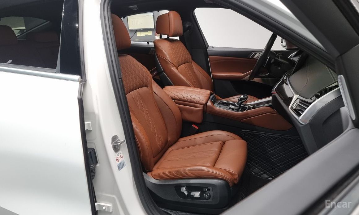 2022 BMW X6 III (G06) M50i с пробегом 61 767 км