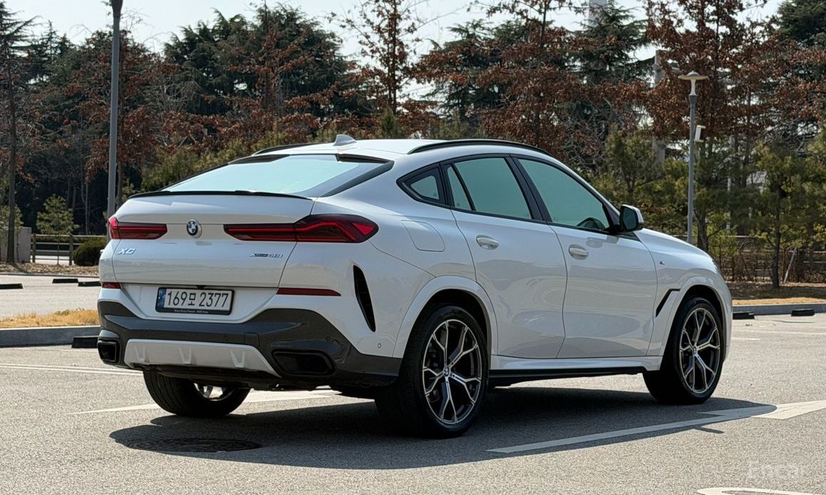 2022 BMW X6 III (G06) xDrive40i M Sport с пробегом 64 414 км