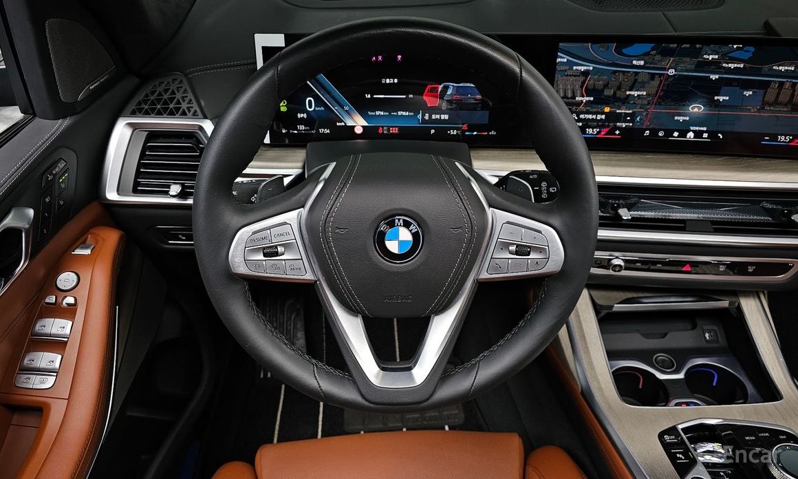 2025 BMW X7 I (G07) Рестайлинг xDrive 40i Design Pure Excellence 6-Seater с пробегом 5 716 км