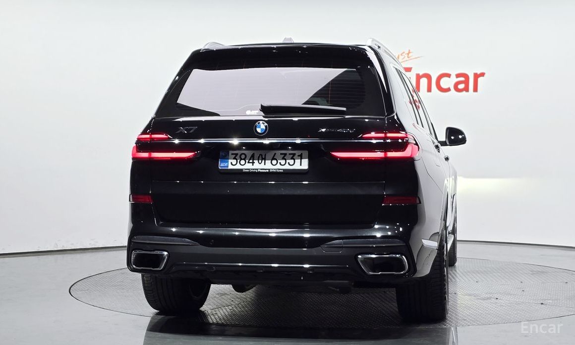 2025 BMW X7 I (G07) Рестайлинг xDrive 40d M Sport 7 STR с пробегом 9 135 км
