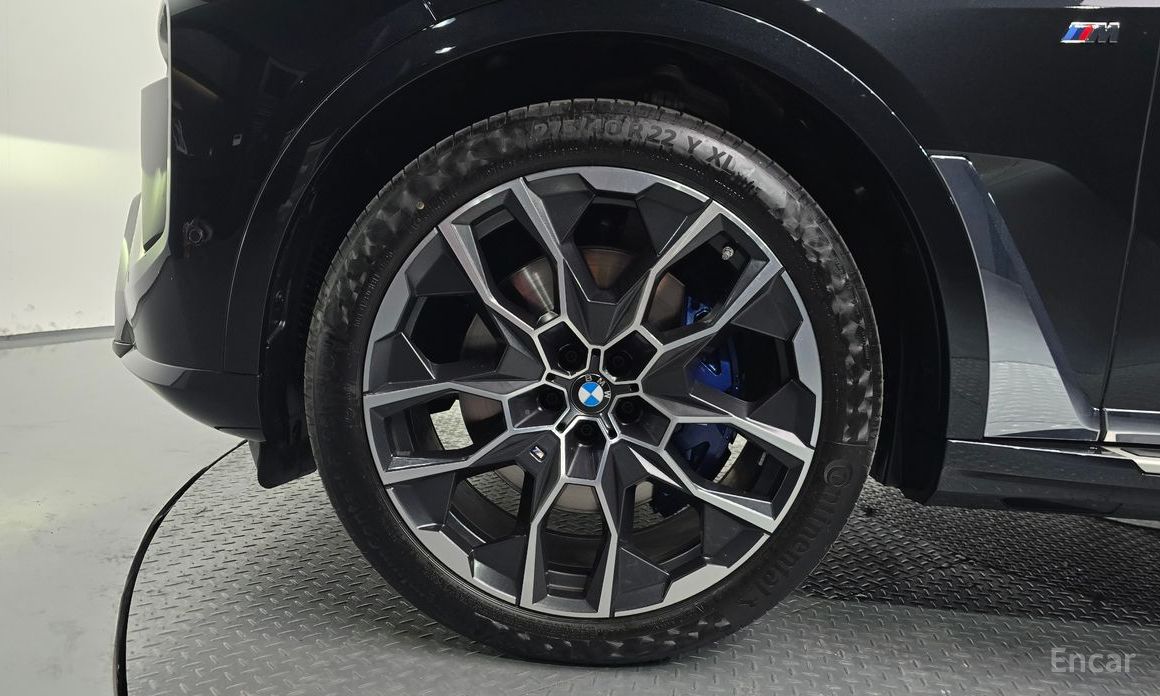 2025 BMW X7 I (G07) Рестайлинг xDrive 40d M Sport 7 STR с пробегом 9 135 км