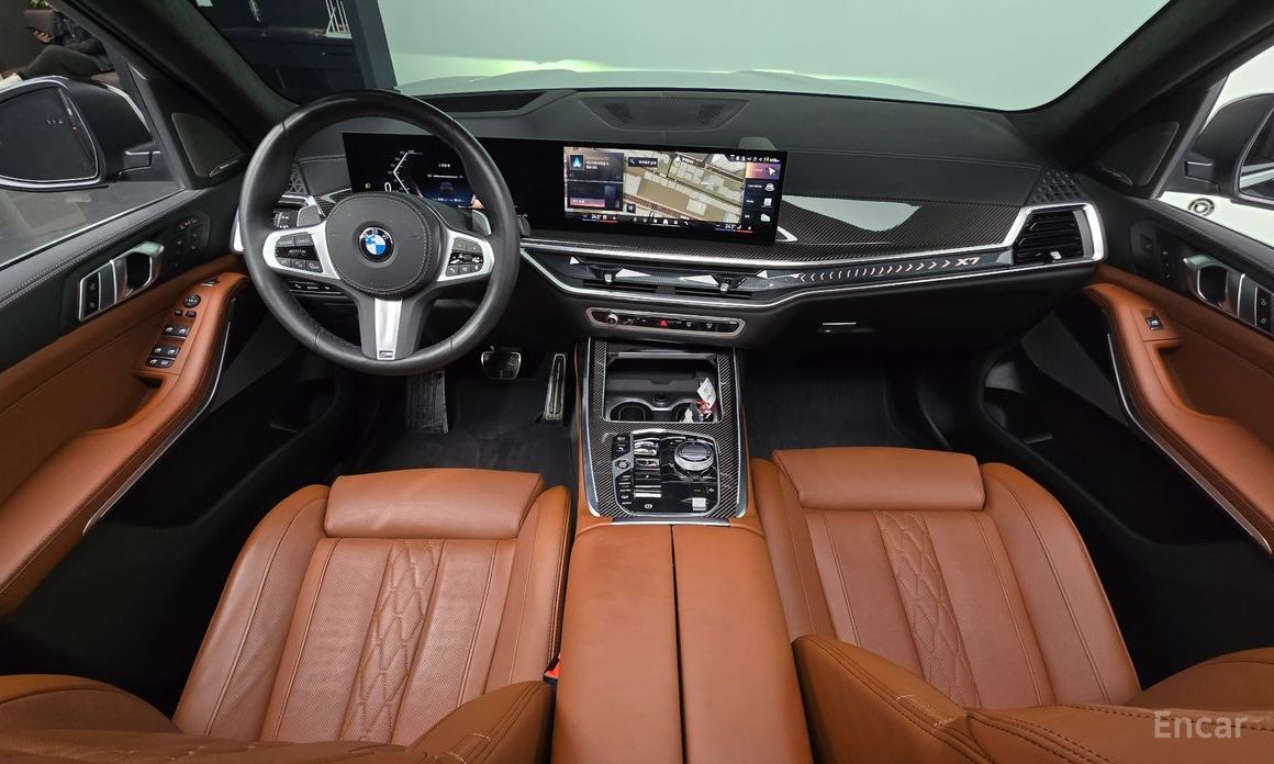 2025 BMW X7 I (G07) Рестайлинг xDrive 40d M Sport 7 STR с пробегом 9 135 км