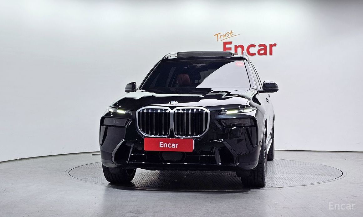 2025 BMW X7 I (G07) Рестайлинг xDrive 40d M Sport 7 STR с пробегом 5 331 км