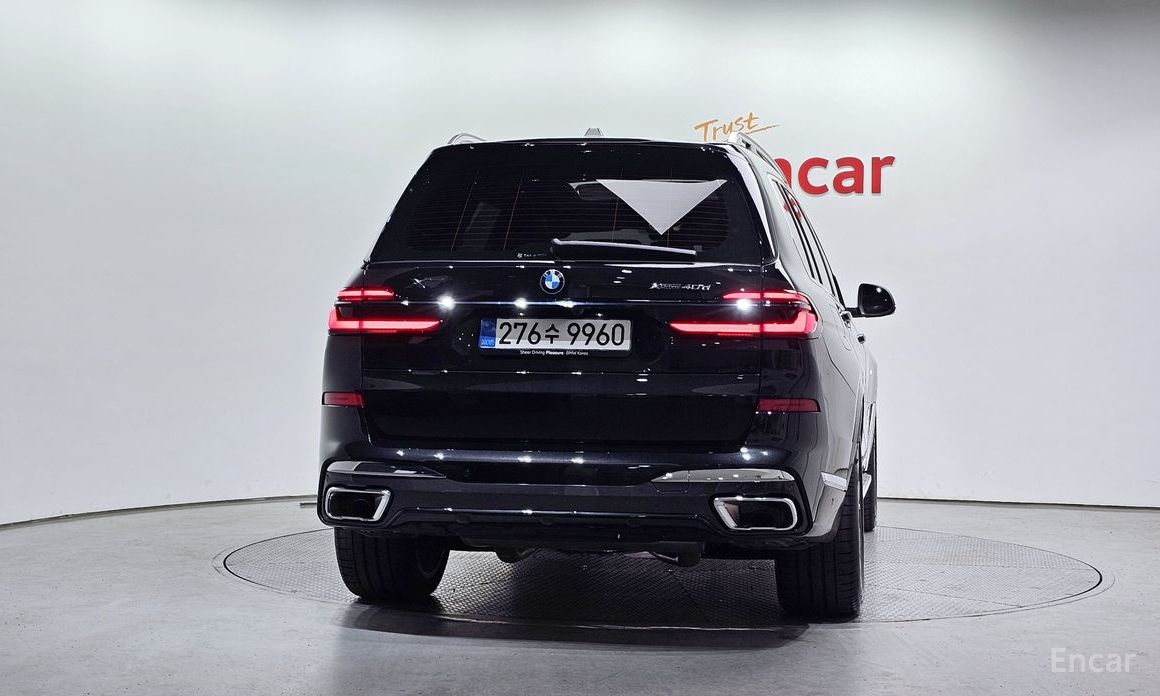 2025 BMW X7 I (G07) Рестайлинг xDrive 40d M Sport 7 STR с пробегом 5 331 км
