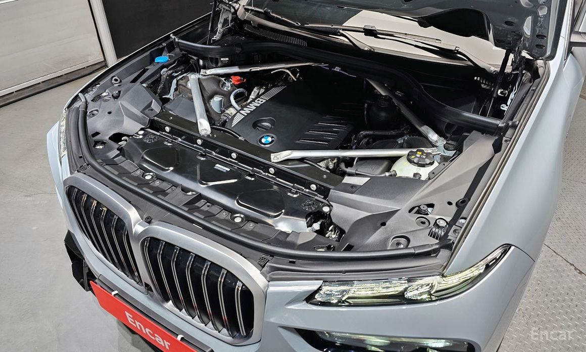 2025 BMW X7 I (G07) Рестайлинг xDrive 40d M Sport 6STR с пробегом 5 087 км