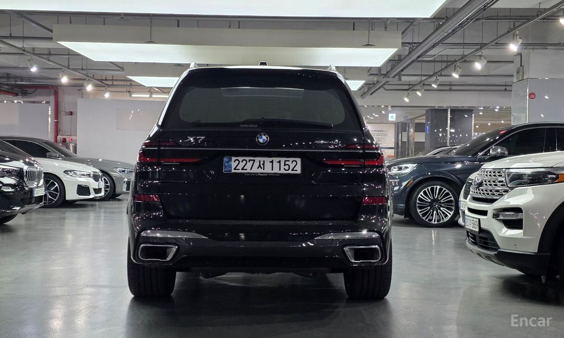2025 BMW X7 I (G07) Рестайлинг xDrive 40i M Sport 6STR с пробегом 11 000 км
