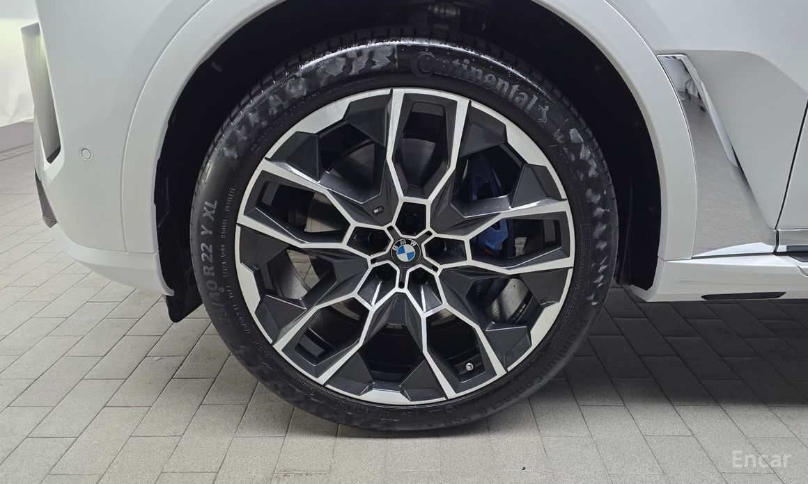 2025 BMW X7 I (G07) Рестайлинг xDrive 40i M Sport 6STR с пробегом 20 790 км