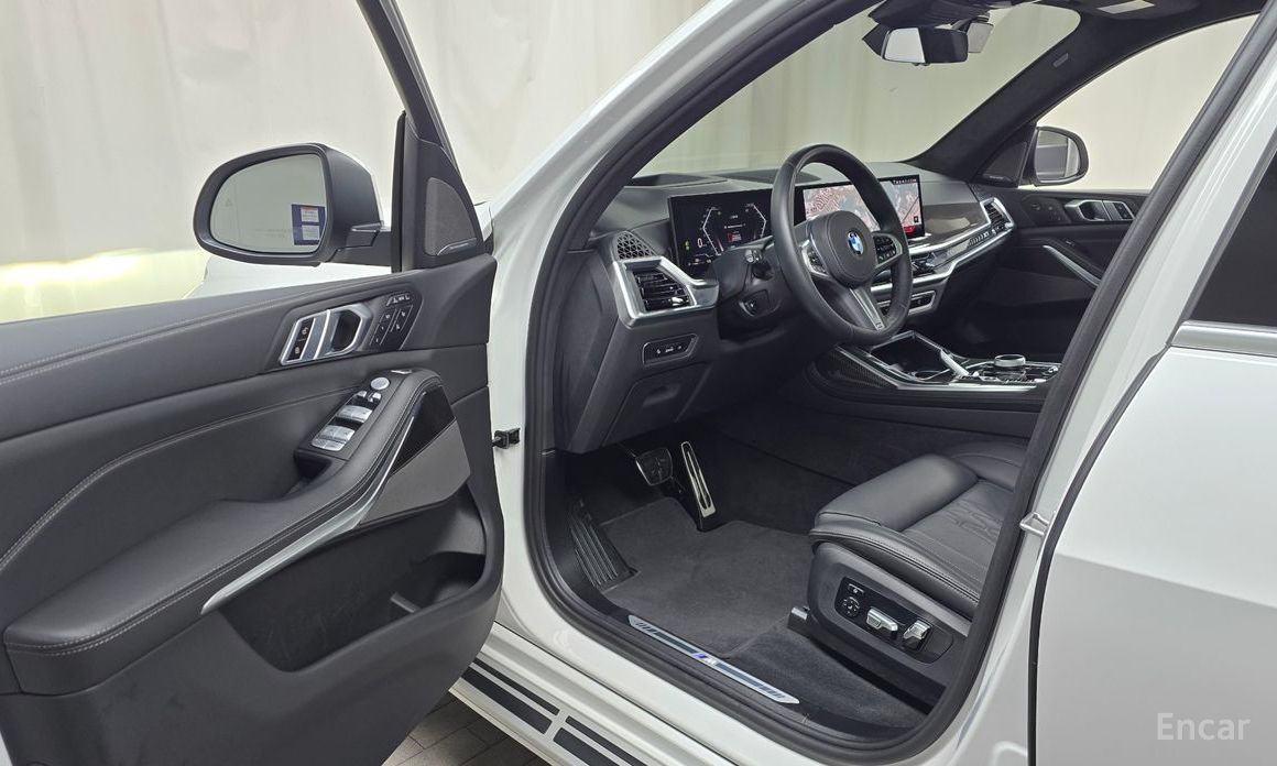 2025 BMW X7 I (G07) Рестайлинг xDrive 40i M Sport 6STR с пробегом 20 790 км