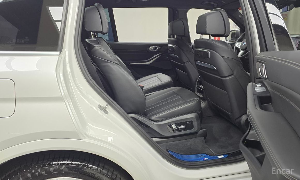 2025 BMW X7 I (G07) Рестайлинг xDrive 40i M Sport 6STR с пробегом 20 790 км