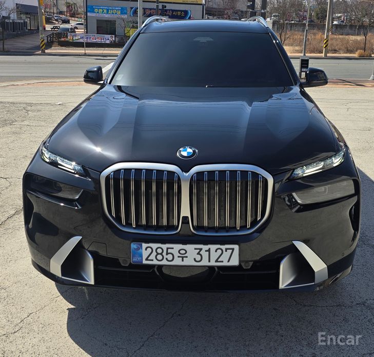 2025 BMW X7 I (G07) Рестайлинг xDrive 40d Design Pure Excellence 7-Seater с пробегом 9 222 км
