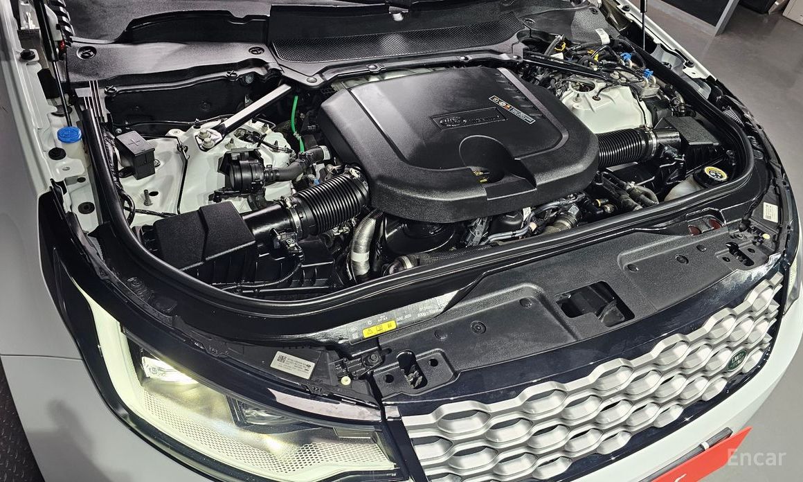 2022 Land Rover Discovery V Рестайлинг D250 SE с пробегом 70 256 км