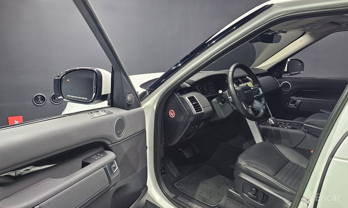 2022 Land Rover Discovery V Рестайлинг D250 SE с пробегом 70 256 км