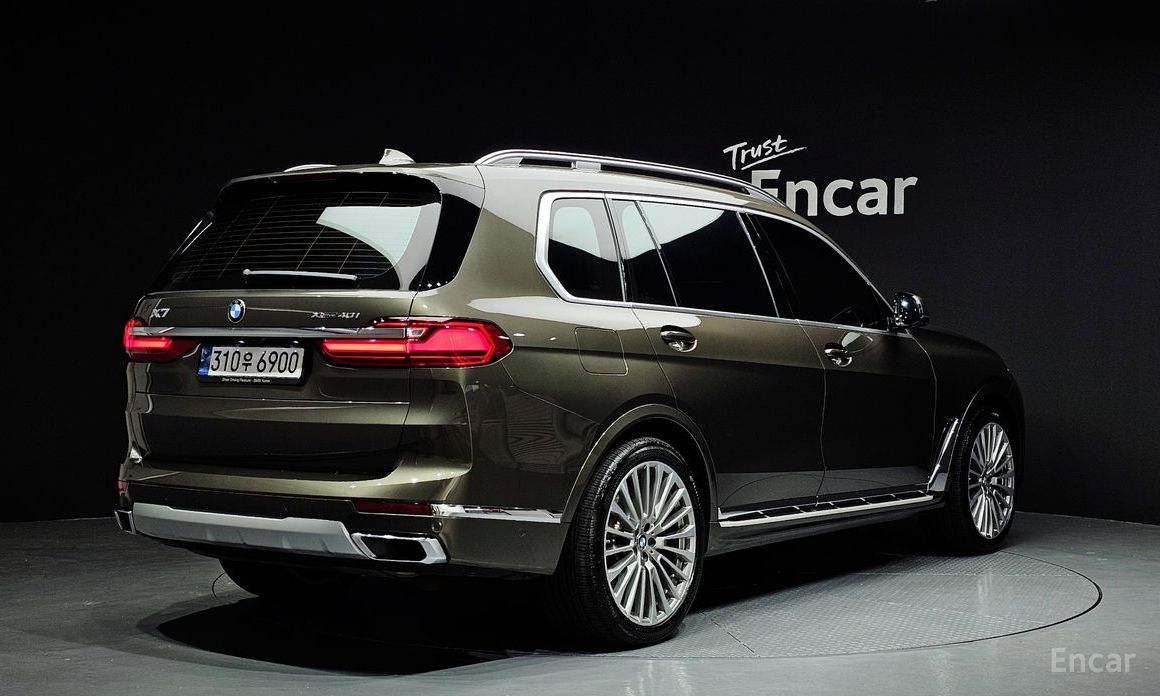 2022 BMW X7 I (G07) xDrive 40i Design Pure Excellence 7-Seater с пробегом 67 377 км