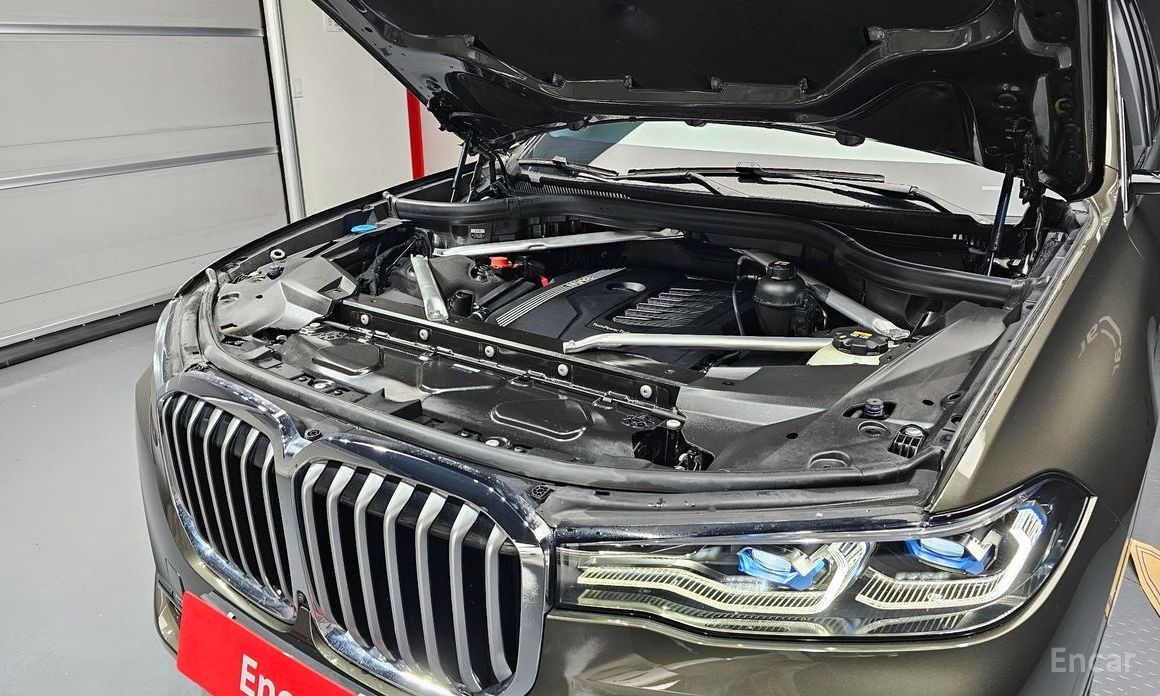 2022 BMW X7 I (G07) xDrive 40i Design Pure Excellence 7-Seater с пробегом 67 377 км