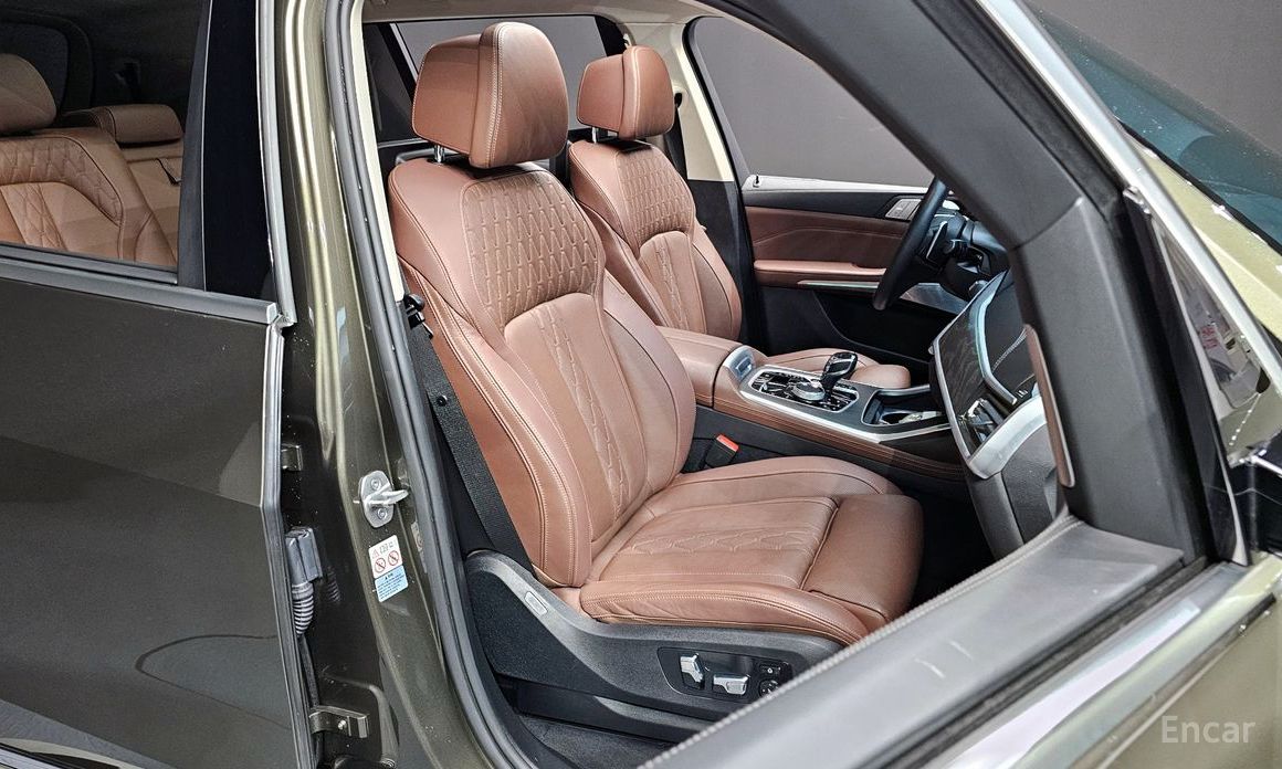 2022 BMW X7 I (G07) xDrive 40i Design Pure Excellence 7-Seater с пробегом 67 377 км