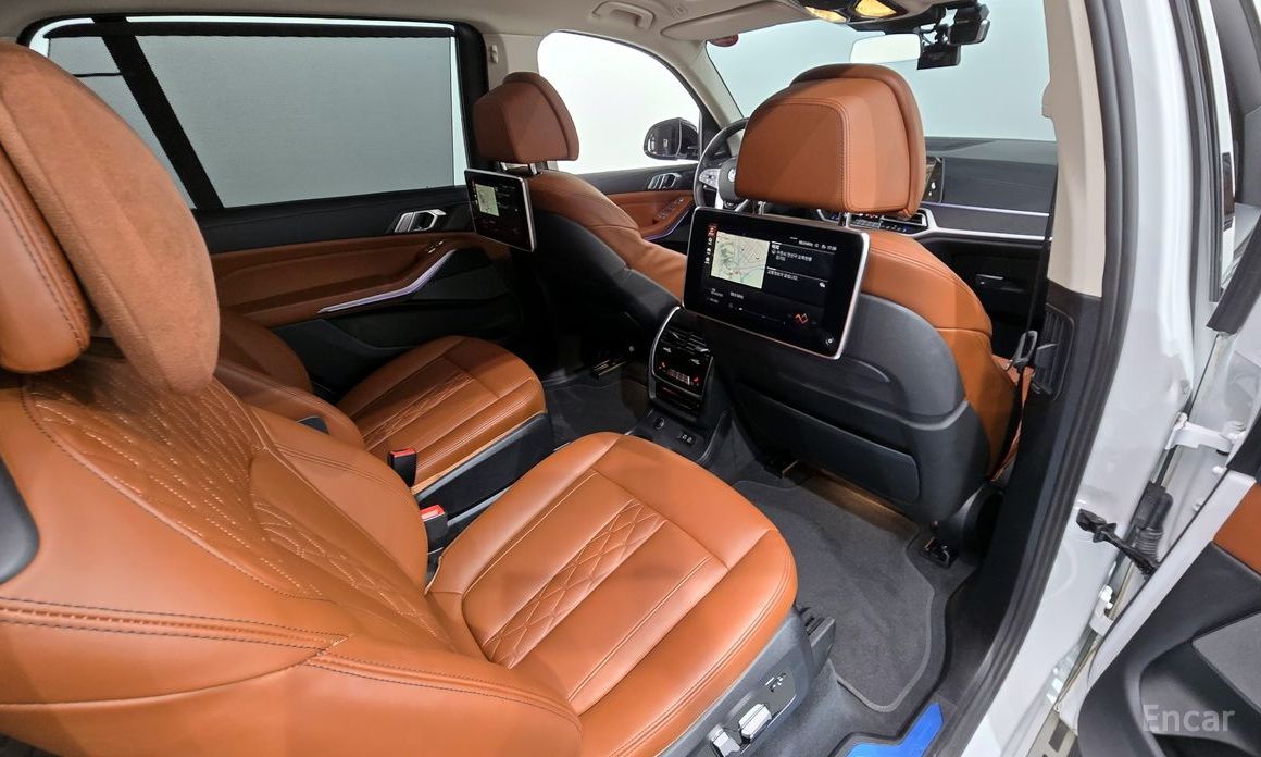 2022 BMW X7 I (G07) xDrive 40i Design Pure Excellence 6-Seater с пробегом 55 166 км