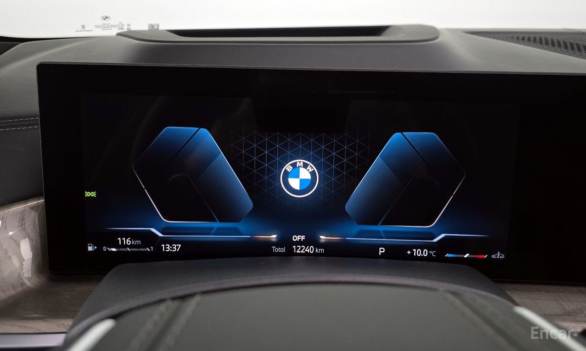2022 BMW X7 I (G07) xDrive 40i Design Pure Excellence 6-Seater с пробегом 12 240 км