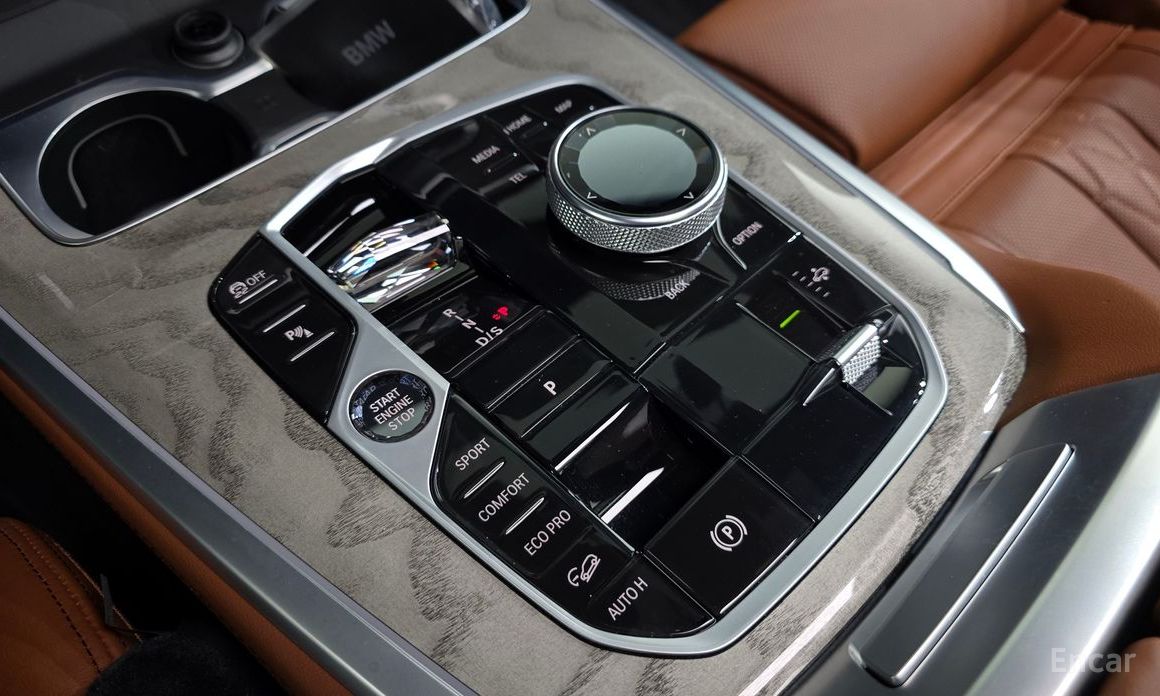 2022 BMW X7 I (G07) xDrive 40i Design Pure Excellence 6-Seater с пробегом 12 240 км