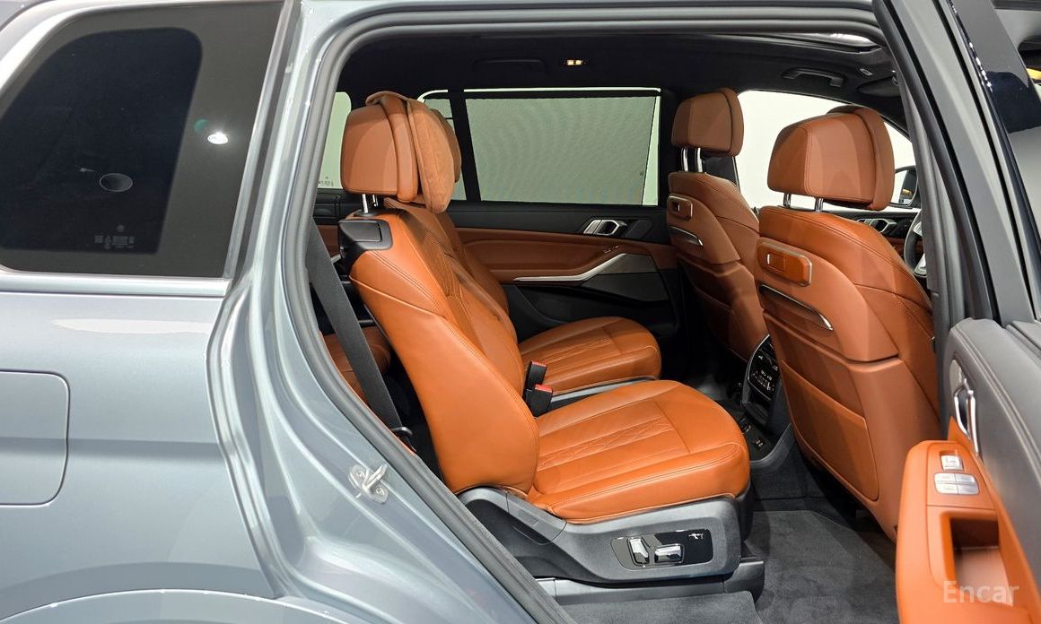 2022 BMW X7 I (G07) xDrive 40i Design Pure Excellence 6-Seater с пробегом 12 240 км
