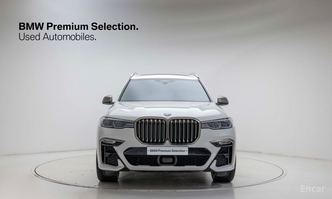 2022 BMW X7 I (G07) M50i 6STR с пробегом 82 299 км