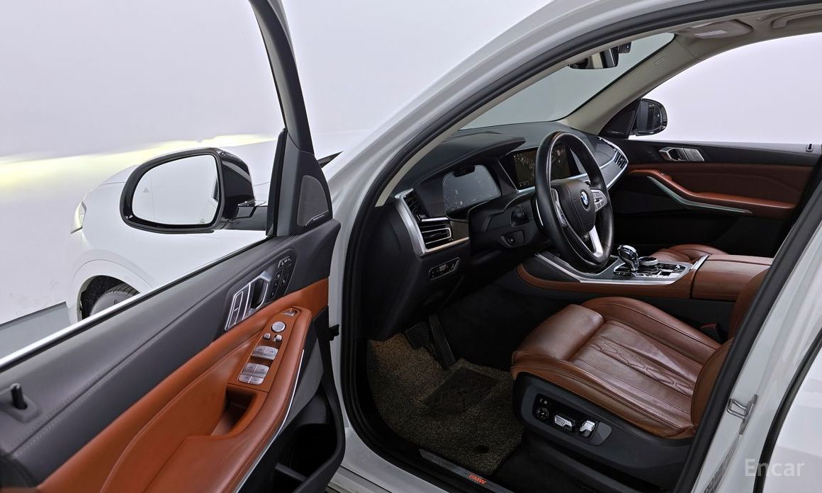 2022 BMW X7 I (G07) xDrive 40d Design Pure Excellence 6-Seater с пробегом 88 797 км