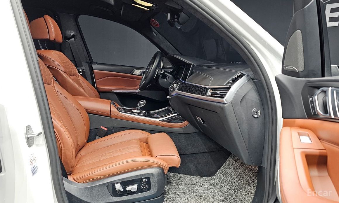 2022 BMW X7 I (G07) xDrive 40i M Sport 6STR с пробегом 13 913 км