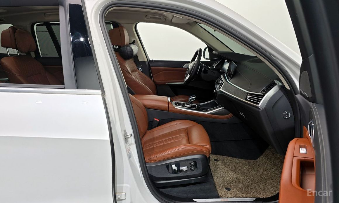 2022 BMW X7 I (G07) xDrive 40d Design Pure Excellence 6-Seater с пробегом 88 797 км