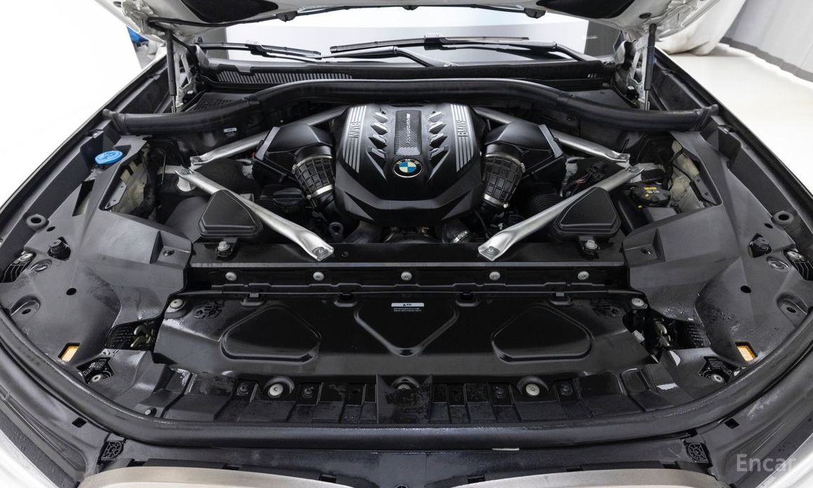 2022 BMW X7 I (G07) M50i 6STR с пробегом 82 299 км
