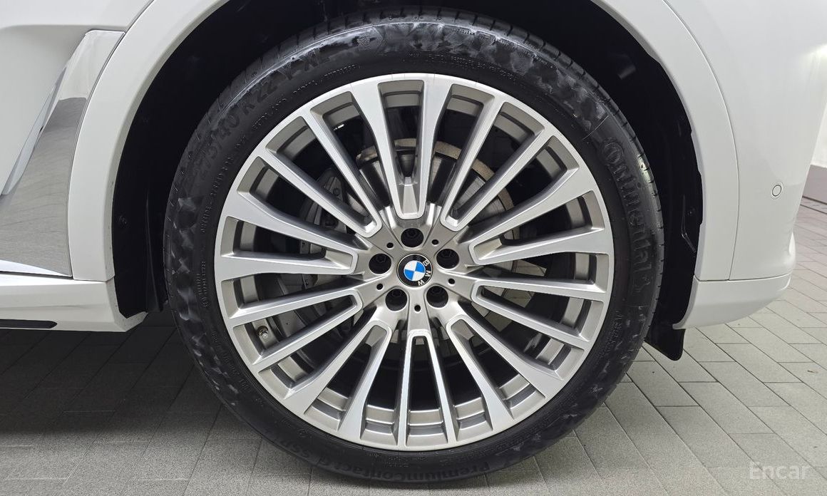 2022 BMW X7 I (G07) xDrive 40i Design Pure Excellence 7-Seater с пробегом 15 872 км