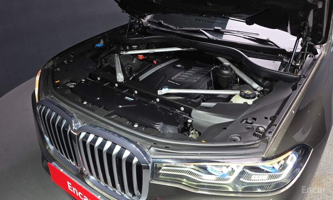 2022 BMW X7 I (G07) xDrive 40i Design Pure Excellence 6-Seater с пробегом 119 221 км