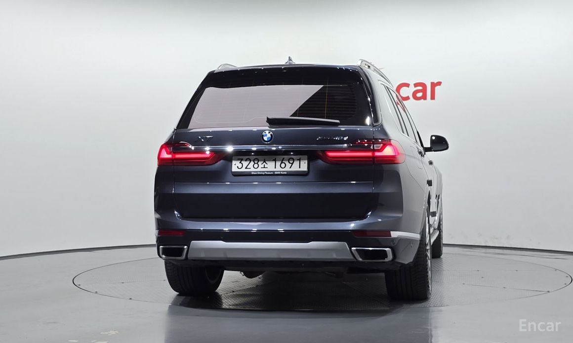 2022 BMW X7 I (G07) xDrive 40d Design Pure Excellence 7-Seater с пробегом 36 982 км
