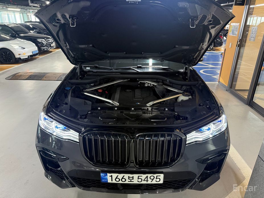 2022 BMW X7 I (G07) xDrive 40i M Sport Online Exclusive Edition 6 Seater с пробегом 23 616 км