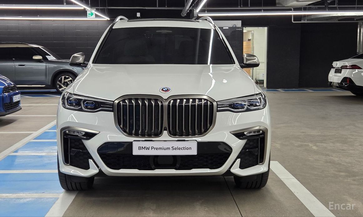 2022 BMW X7 I (G07) M50i 6STR с пробегом 44 400 км
