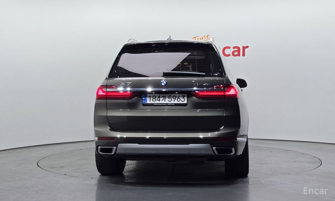 2022 BMW X7 I (G07) xDrive 40i Design Pure Excellence 7-Seater с пробегом 58 796 км