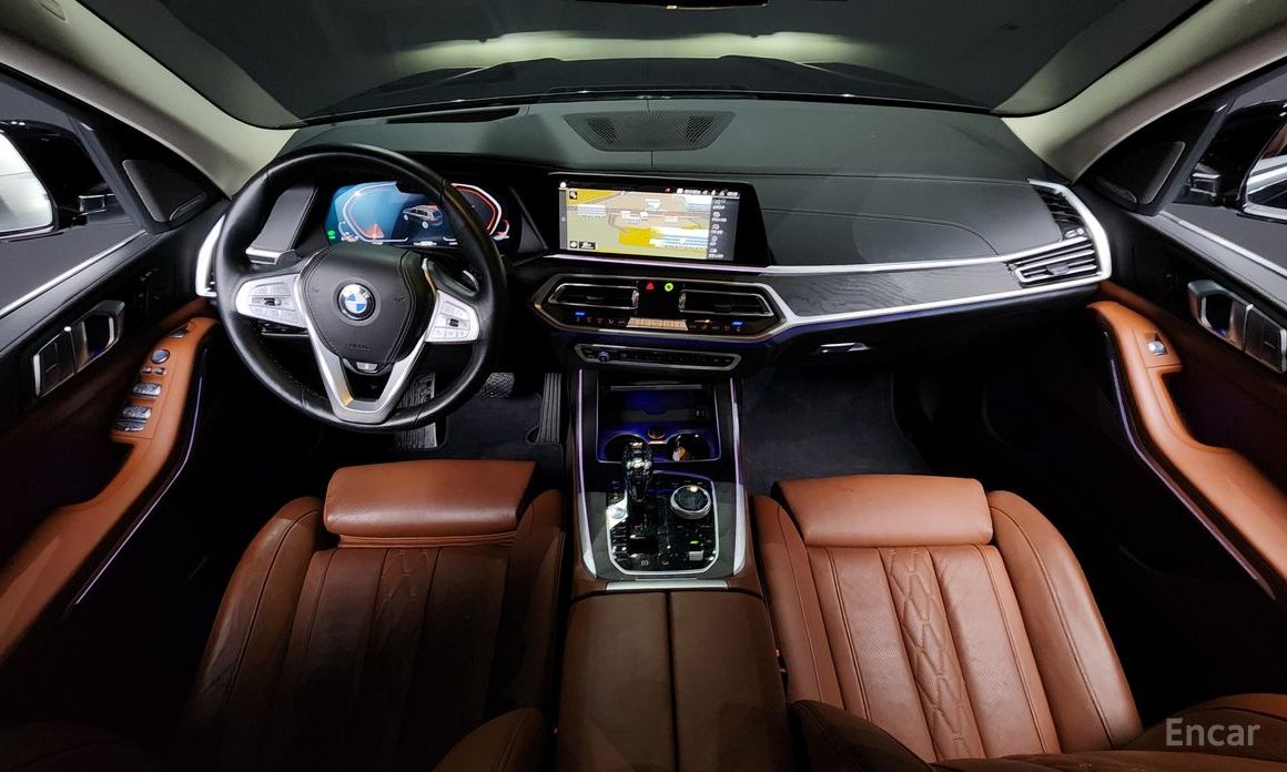 2022 BMW X7 I (G07) xDrive 40i Design Pure Excellence 6-Seater с пробегом 28 250 км